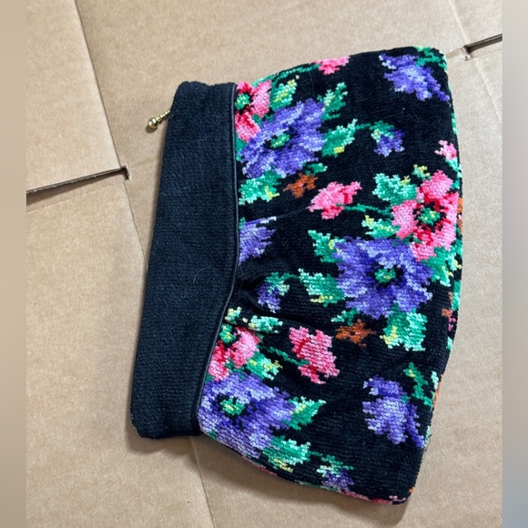 Vintage Feiler Chennile Clutch with Zipper - Picture 3 of 6